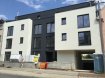 Appartement Vente 1 chambre à Niederkorn - 325 146 € APPARTEMENT. NOUVELLE CONSTRUCTION A SCHEIER NIEDERKORN Immeuble résidenciel - LOT 0-01 -
- RDCH Appartement de - 76 m2 au rdch adapté pour personne à mobilités réduites,
terrasse de - 52 m2, jardin privé de - 239 m2 comprenant:
1 hall d‘entrée,
1 cuisine ouverte sur living-sàm, sortie sur terrasse et jardin
1 WC séparé
1 salle de douche
1 grande chambre avec dressing, sortie sur terrasse et jardin
- au sous-sol: 1 cave privée
- possibilité d‘acquérir un emplacement au prix de 29126euro
Les prix de l‘appartement et du garage s‘entendent hors TVA.
Certification de classe énergétique B/B
Ascenseur adapté aux personnes à mobilités réduites
Immeuble avec rampe pour personnes à mobilités réduites
Triple vitrage avec volets électriques
Chauffage au sol
Disponibilités: avant congés collectifs 2016