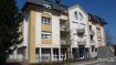 Appartement Vente 1 chambre à Howald - 388 400 € Très bel appartement au 2ième étage avec une surface habitable de 53m2 comprenant: 1 chambre à coucher, salle de bains, living, kitchenette équipée, petit balcon , cave et 1 emplacement au sous-sol Disponible à convenir.L‘appartement est actuellement en location.Ref agence :100196