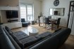 Appartement Vente 2 chambres à Metz - 159 000 € --------------------------------- 06 89 42 65 79 ---------------------------------Moulins-St-Pierre, très bel appartement F3 entièrement rénové,au 1er étage vaste séjour, 2 chambres avec dressing, cuisine équipée, sdb.en Rdc terrasse, parking couvert et clos, cave.chauffage gaz ind, Ref agence :2284223