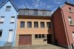 Duplex Vente 3 chambres à Wormeldange - 355 000 € Affaire à saisir: grand duplex avec beaucoup de potentiel dans une maison bifamiliale.
au 2 éme étage:
le bien se compose comme suit: hall d'entrée, un bureau, wc séparé, espace de vie comprenant un séjour, salle à manger et cuisine équipée.
2 chambres à coucher et salle de bain.
3éme étage:
à aménager une 3éme chambre , débarras et salle de bain.
avec un double garage, cave.
pour toutes visite aussi les samedis, contacter Mme Jenai au 621216818.