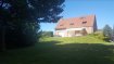 Maison Vente à Lallaing - 322 000 € Votre agence vitrin'immo vous propose à Lallaing, cette superbe maison individuelle érigée sur une parcelle de 1600m² bien exposée, à 10 minutes de Douai.Cette maison individuelle en semi-plain pied vous offre: grande entrée, vaste salon/séjour lumineux de 43m². Une cuisine équipée de 20m² avec arrière cuisine. Une chambre de 16m² en rez de chaussée, une buanderie, un WC. A l'étage 3 belles chambres avec placards ainsi qu'une mezzanine faisant office de bureau. Sans oublier la suite parentale de 20m² avec baignoire jacuzzi et douche hammam. Une salle de bain et un wc séparé sont également à disposition à l'étage.Un sous sol complet comprenant grande pièce de 24m², possibilité d'implanter son activité professionnelle. Garage possibilité 4 véhicules. Stationnement intérieur jusqu'à 5 voitures. Petit plus: Possibilité d'alimenter la maison avec cuve de 700L, récupérateur eaux de pluies.Avis de l'agence: Espace et cadre idéal pour vivre de jours heureux en famille.A proximité des commodités