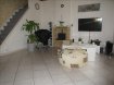 Maison Vente 1 chambre à Dechy - 87 000 € Votre agence vitrin'immo de Lallaing, vous propose en campagne de Douai cette sympathique maison semi-individuelle.Cette maison vous offre un salon/séjour ainsi qu'une grande cuisine. Une salle de bain avec baignoire et WC séparé. A l'étage grand palier desservant une chambre de 13m² ainsi qu'un bureau de 10m². La maison dispose d'une cave ainsi qu'un garage.A l'extérieur cour agréable pour les déjeuners en terrasse.Petit plus: toiture neuve ! Double vitrage, belle entrée de lumière pour égailler votre quotidien. Avis de l'agence: bien agréable offrant semi-individualité et garage. Idéal premier achat ou investisseur.Quelques villes proches: Douai, Lambres-lez-Douai, Lewarde....
