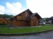Chalet Vente 3 chambres à Xonrupt-Longemer - 300 000 € Quelques minutes de Gérardmer Très beau chalet en parfait état sur 638 m2 de terrain comprenant entrée, cuisine équipée ouverte sur salon /séjour, buanderie, lingerie douche wc . En duplex, mezzanine , 3 chambres dont 1 avec balcon, salle de bain, w c .