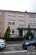 Maison jumelée Vente 3 chambres à Belvaux - 550 000 € Belvaux, route de Soleuvre, maison mitoyenne construite en 1966, double vitrage, garage deux voitures à l‘arrière, 3 chambres à coucher au premier étage, grand grenier aménageable, salle de bain (5 m2) avec fenêtre à rénover, cuisine, salle à manger, véranda, caves (55 m2) partiellement aménagées en pièces de vie, buanderie.La maison est en bonne état, nécessite toutefois une rénovation globale surtout au niveau sanitaire, cuisine et surfaces de sol et mur.Visite sur demandedisponible de suiteRef agence :103288