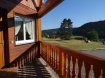 Appartement Vente 2 chambres à Gérardmer - 146 000 € 5 mn de Gérardmer Appartement style chalet Cadre nature . Appartement style chalet , etat neuf . 40 m2 + 20 m2 de mezzanine + terrasse . 7 couchages , cuisine équipée ouverte sur pièce à vivre . Vendu meublé . chauffage électrique , aspiration centralisée . Cave . Parking .