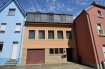 Duplex Vente 3 chambres à Machtum - 355 000 € FIRSTIMMO vous propose un duplex au 2ième et 3ième étage de 113,59m2 dans une maison bi-familiale.
Le duplex se compose comme suit : Au 2ième étage un hall d‘entrée de 7,34m2, un WC séparé , un bureau de 4,60m2, cuisine équipée ouverte ou fermée avec living-salle à manger de 35,63m2, 1ière chambre à coucher de 12,46m2, 2ième chambre à coucher de 13,06m2 et une salle de bain de 5,52m2.
Le 3ième étage doit être aménagé par le client ou suivant devis par nos soins.
Suivant les aménagement du grenier on peut faire une suite parentale comme suit: une chambre à coucher de 19,71m2, un dressing ou débarras , une salle de bain .
le tout complété par double garage et cave.
