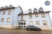 Appartement Vente 2 chambres à Medernach - 339 000 € Spacieux appartement situé au calme comprenant hall d‘entrée, living donnant sur la terrasse, cuisine équipée, 2 chambres à coucher, salle de bains, WC séparé, cave parking extérieur et parking intérieur.A proximité des écoles, de la commune et des arrêts de bus.CPE: D-DDISPONIBLE: A CONVENIRRef agence :975106