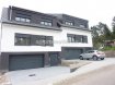 Maison Vente 3 chambres à Erpeldange - 575 000 € TVA 17% (en partie récupérable)Erpeldange (Wiltz), dans un environnement calme et verdoyant, magnifique maison jumelée, construction BOIS MASSIF en 2015, répondant aux normes de confort, espace, luminosité, écologiques et énergétiques. Sur une superficie totale de 219 m2, cette maison offre 3 grandes chambres à coucher cuisine ouverte sur living/salle à manger, salle de bains avec baignoire et douche italienne, WC séparé, cave, buanderie, chaufferie, garage 2 voitures, plusieurs emplacement extérieurs, terrasse, jardin.Les plans sont disponibles sur simple demande.Pour toute information supplémentaire veuillez contacter le 691 231 299, le 661 160 601 ou info@ag-promotion.lu Ref agence :3553504