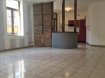 Appartement Location 1 chambre à Waziers - 500 € A louer à Waziers, cet appartement rénové situé en centre ville à proximité des écoles et des commerces.Cet appartement dispose d'un salon/séjour, d'une cuisine équipée, d'une grande chambre et d'une salle de bain avec WC.Petit plus: double vitrage avec volet manuel.Villes proches: Lallaing, Douai, Raches, ...