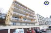 Appartement Location 3 chambres à Luxembourg-Limpertsberg - 1 800 € À Limpertsberg spacieux appartement au 3ème étage avec ascenseur comprenant
Hall d‘entrée avec vestiaire, grand living avec accès à la terrasse, cuisine équipée séparée, 3 chambres à coucher avec parquet dont une avec armoire encastrée, salle de bains avec WC, salle de douches avec WC, bureau, cave et garage.
Buanderie commune et 2ème cave au 1er étage.
Arrêt de bus devant l‘immeuble.
CPE I-I
DISPONIBLE: 01/04/15
Ref agence :975126