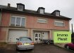 Appartement Vente 7 chambres à Erpeldange (Bous) - 450 000 € Nous vous présentons cette maison à transformer et rénover d’environ 270,00 m2 situé dans une ruelle. Il se composant comme suit :
Rez-de-chaussée :
Hall d’entrée,
Garage avec porte sectionelle automatique (42m2),
Accès vers le jardin
Premier étage
1 grande cuisine + salle de séjour avec feu ouvert (50m2)
3 grandes chambres à coucher
1 salle de bains
1 wc séparé
Hall
Deuxième étage
4 chambres à coucher mansardées
1 salon séjour / hall
1 salle de douche
Les petits plus :
Grand arrière cour
Grand jardin avec maison de jardin (avec cuisine équipée)
Grande cave
Les travaux de transformation et de rénovation sont en cours
