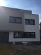 Maison jumelée Vente 4 chambres à Lorentzweiler - 865 000 € Affaire à saisir :
A vendre maison bifamiliale en voie de finition.
Il y a encore possibilité d'aménager l'intérieur selon vos besoin.
La maison se compose comme suit :
Rez-de-chaussée : spacieux living, cuisine (non-équipée), wc séparé.
Au premier étage, vous découvrirez 3 chambres à coucher et 2 salles de douche, hall de nuit.
Le deuxième étage dispose d'une suite parentale avec un spacieuse chambre et d'un dressing et d'une belle salle de bains.
Les maisons sont situées dans une rue très calme, proches des commerces et à proximité de l'école et de la piscine.
La TVA à 3 % est applicable uniquement sur la partie non construite et pas encore facturée.
Pour sur les travaux déjà réalisés, le taux de TVA à 17 % sera appliqué.
L’application de ce taux super-réduit est sous réserve d’acceptation des autorités compétentes.