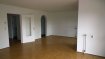 Appartement Location 2 chambres à Longeville-lès-Metz - 640 € 4 Pièces, cuisine équipée (plaques, four, hotte et éléments de rangements), salle de bain, wc, balcon et parking aérien
La salle de bain va être refaite entièrement.
Rue du Général de Gaulle