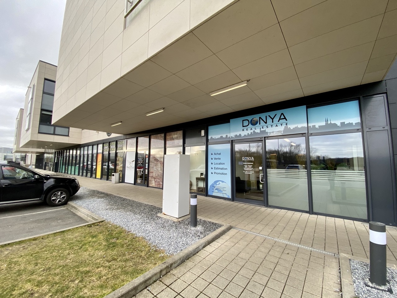 Contemporary interior presented by DONYA S.à.r.l.