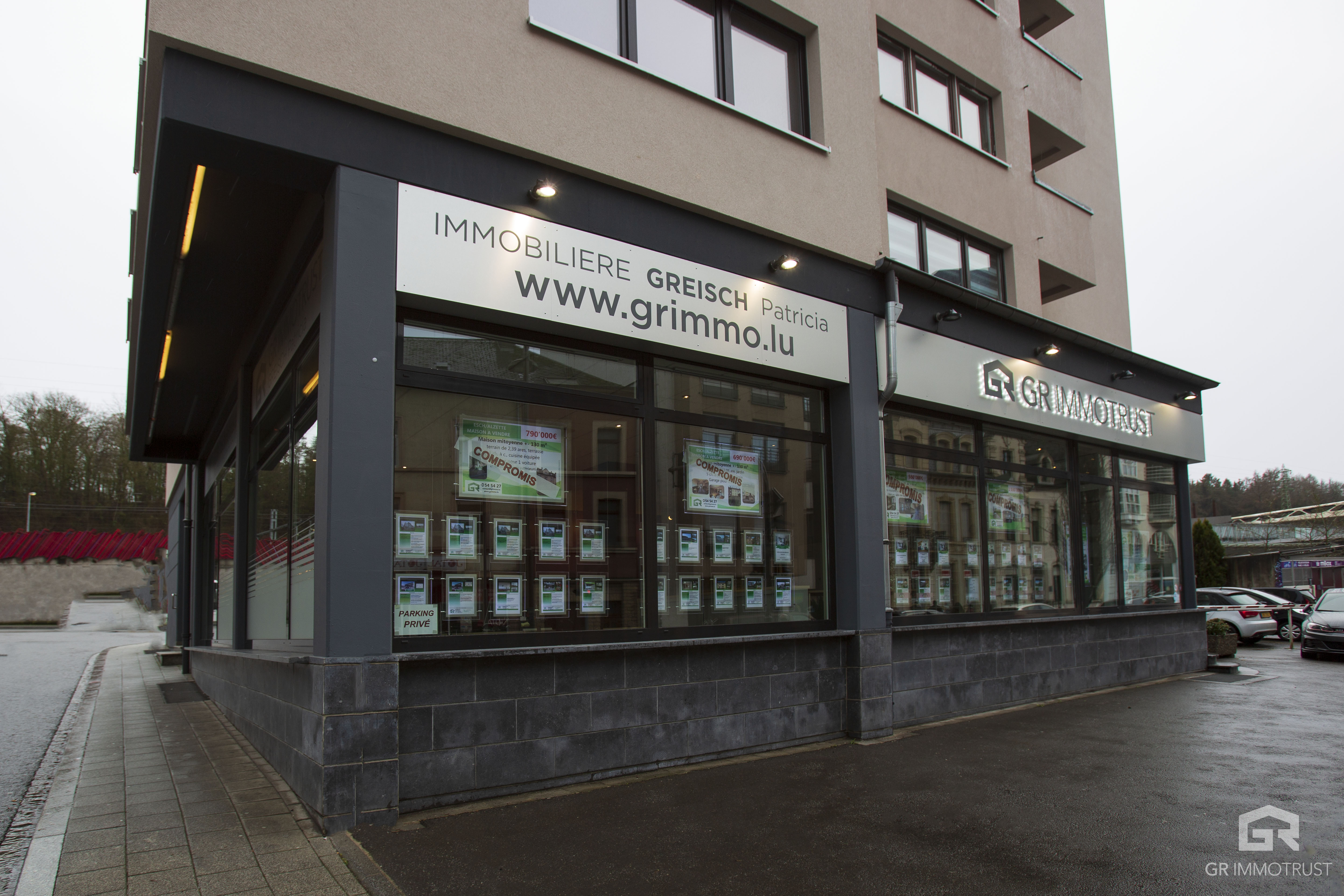 Contemporary interior presented by GR IMMOTRUST