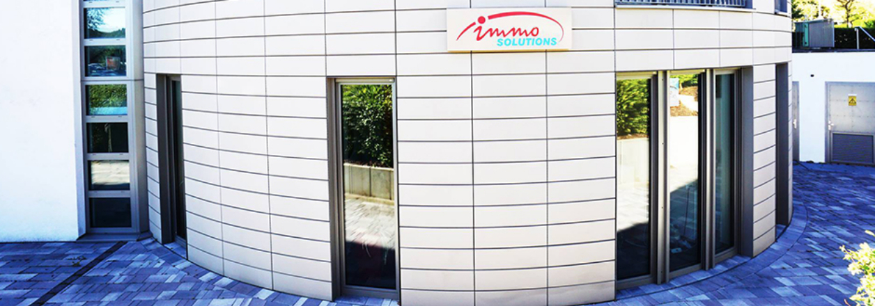 Modernes Interieur präsentiert von IMMOSOLUTIONS