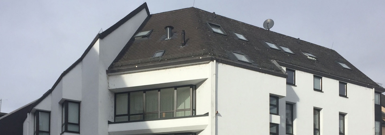 Contemporary interior presented by Dr. Trierweiler Immobilienwelt GmbH