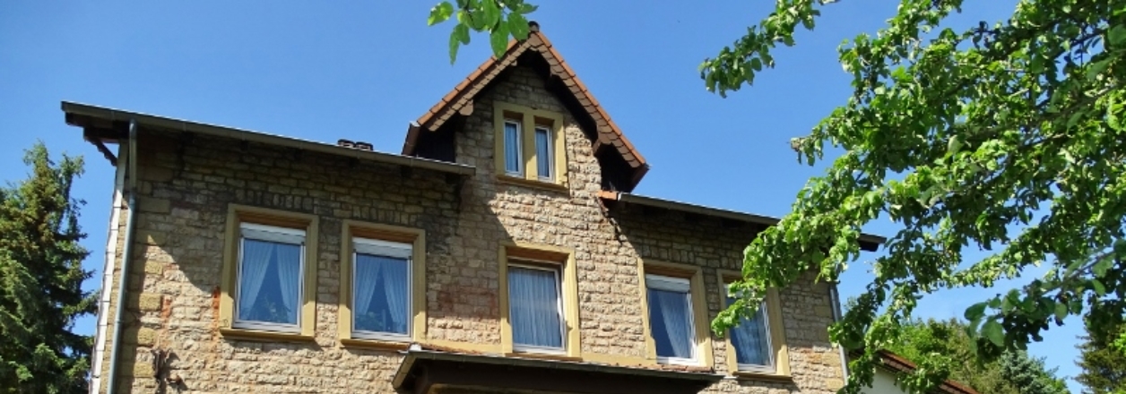 Contemporary interior presented by Niederprüm Immobilien