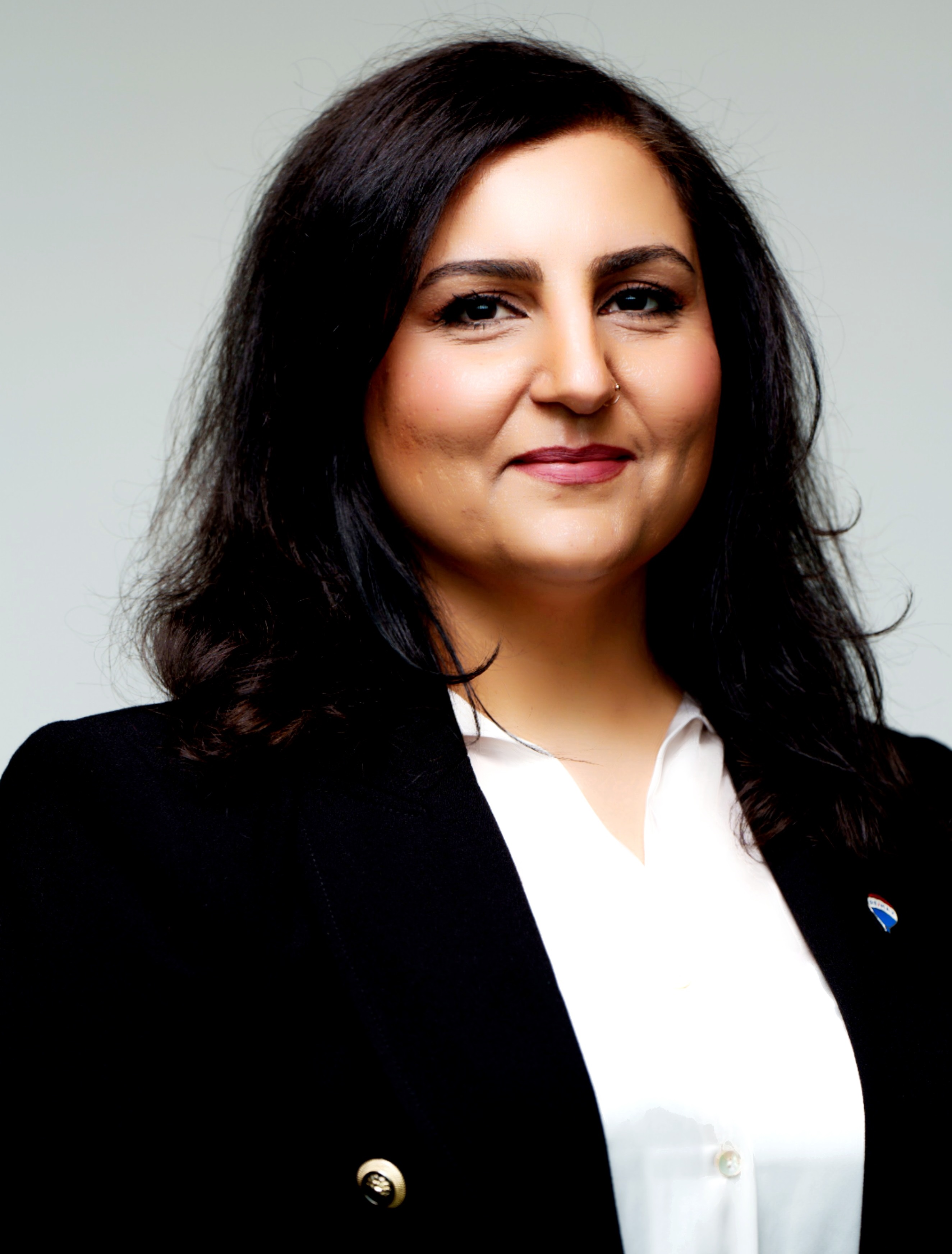 Samina FIRDOUS