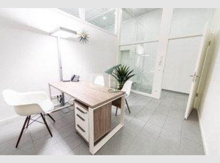 Bureau à louer à Luxembourg (LU) - Réf. 7043840