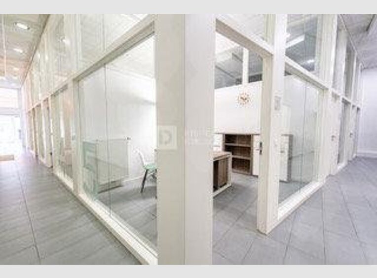 Bureau à louer à Luxembourg (LU) - Réf. 7043840