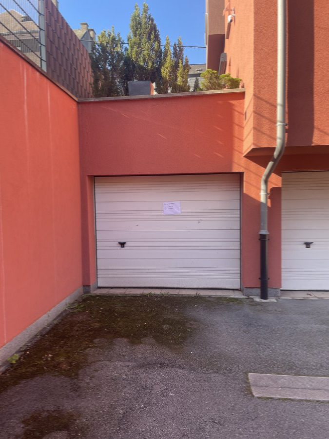 Garage fermé à vendre à Pétange