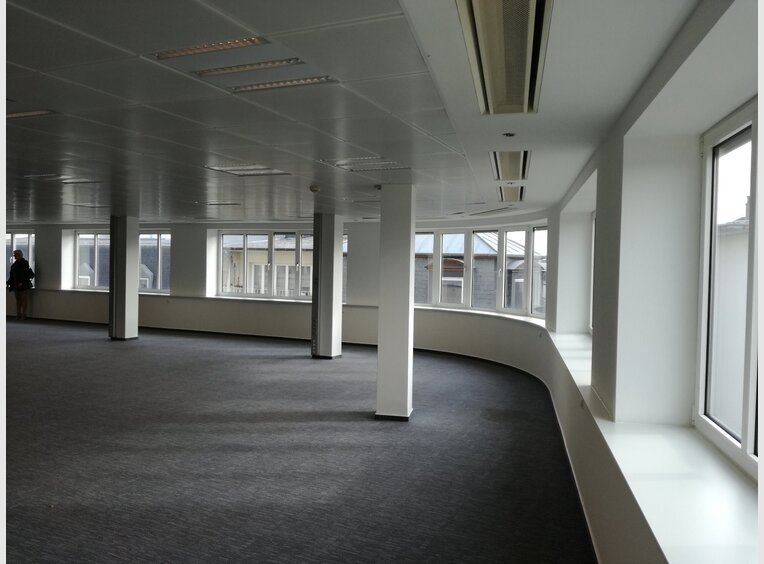 Bureau à louer à Luxembourg (LU) - Réf. 5886064