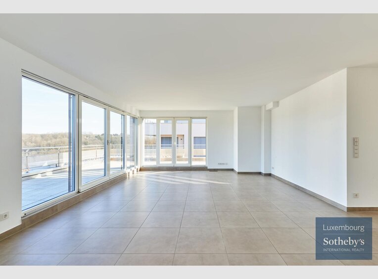 Penthouse for rent 3 bedrooms in Luxembourg (LU) - Ref. 7089776