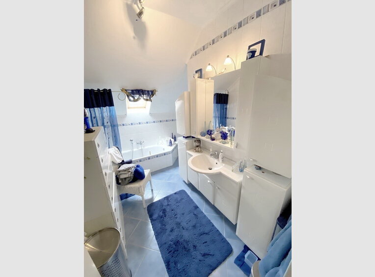 House for sale 5 bedrooms in Luxembourg (LU) - Ref. 6867328