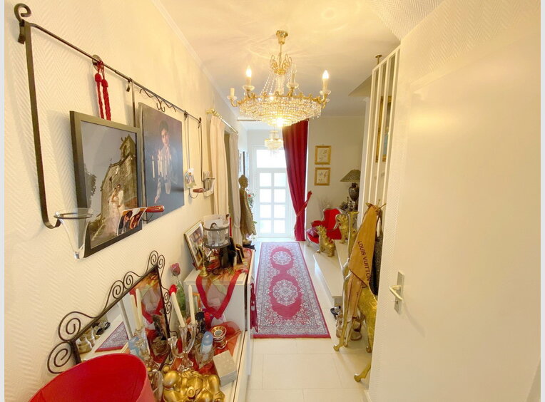 House for sale 5 bedrooms in Luxembourg (LU) - Ref. 6867328