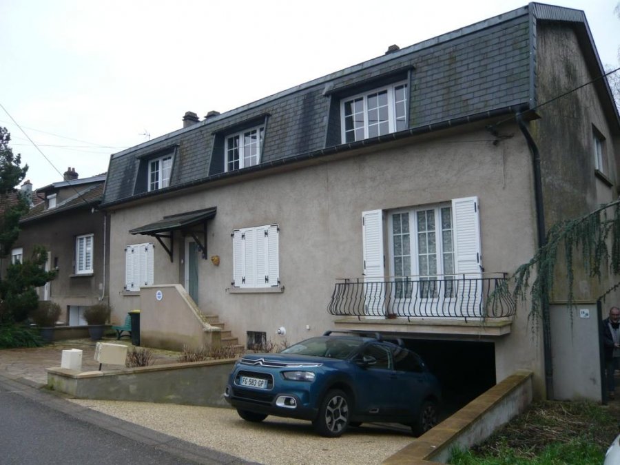 Immeuble de rapport à Neufchef