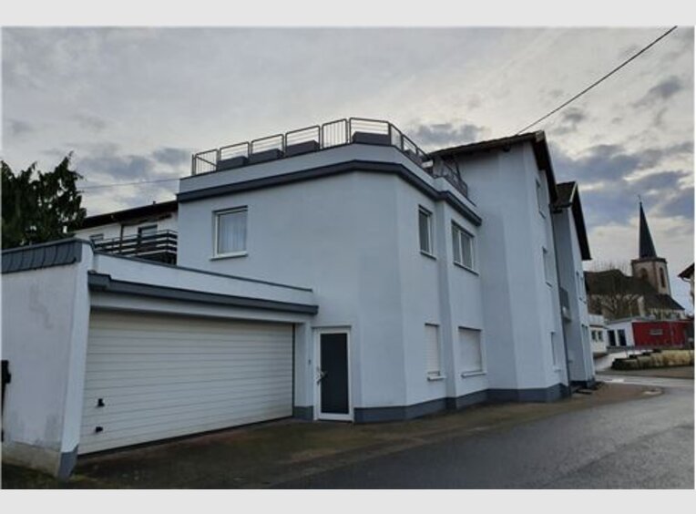 Appartement à louer 5 Pièces à Schwalbach (DE) - Réf. 6633632