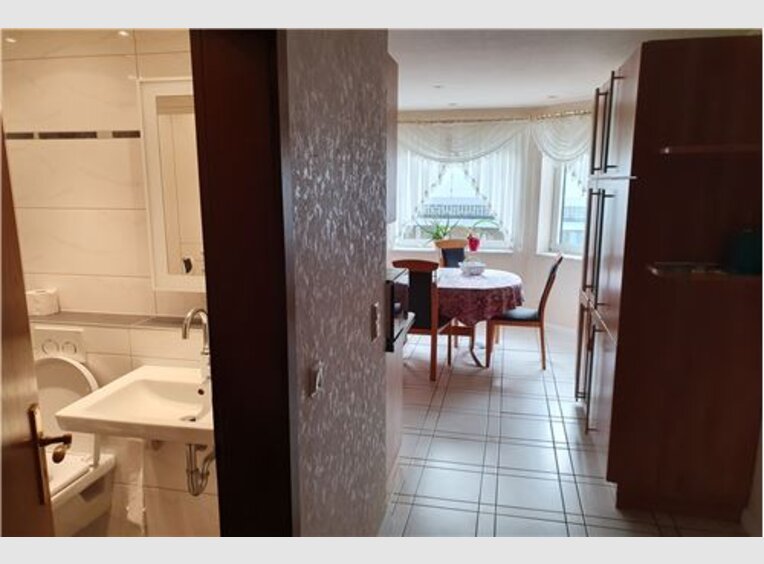Appartement à louer 5 Pièces à Schwalbach (DE) - Réf. 6633632