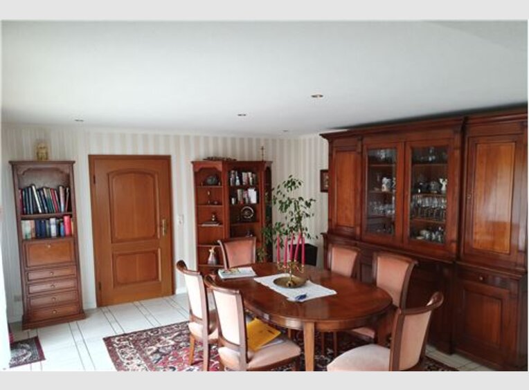 Appartement à louer 5 Pièces à Schwalbach (DE) - Réf. 6633632