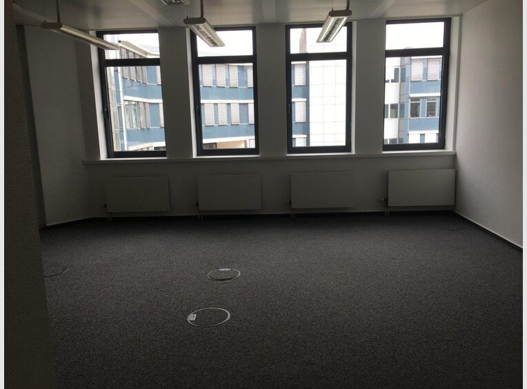 Bureau à louer à Luxembourg (LU) - Réf. 6717872