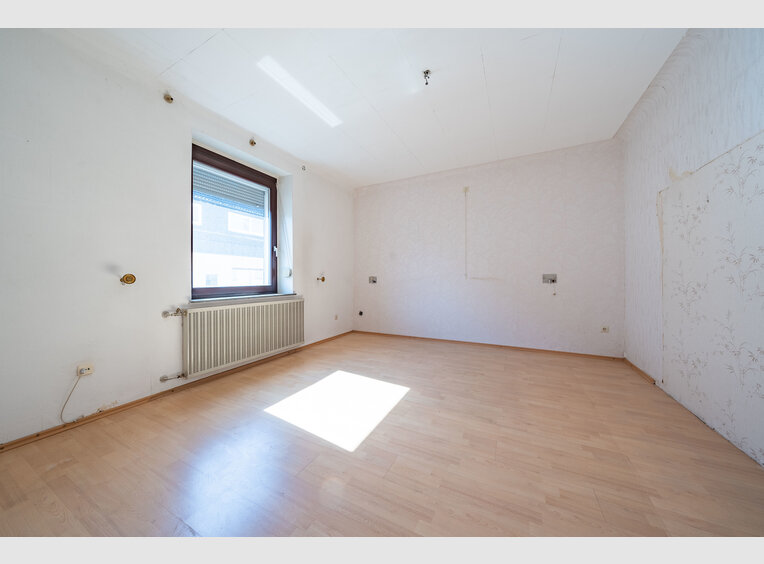 Haus zum Kauf 6 Zimmer in Saarlouis (DE) - Ref. 6883296