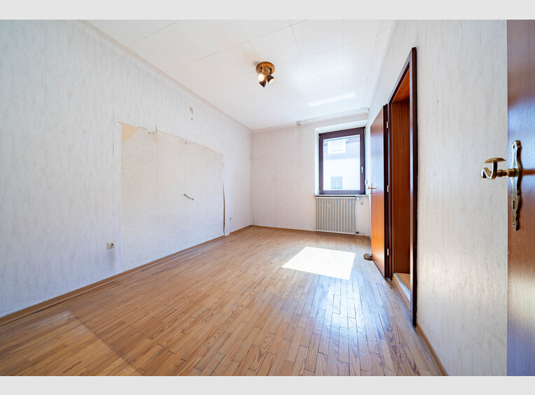 Haus zum Kauf 6 Zimmer in Saarlouis (DE) - Ref. 6883296