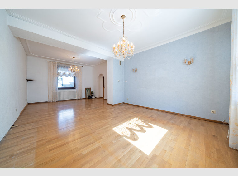 Haus zum Kauf 6 Zimmer in Saarlouis (DE) - Ref. 6883296