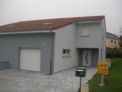 House for rent 3 bedrooms in Longeville-lès-Saint-Avold - Ref. 7434480