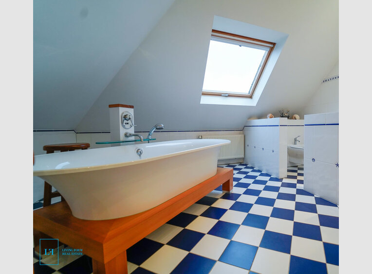 Triplex for sale 4 bedrooms in Itzig (LU) - Ref. 6802928