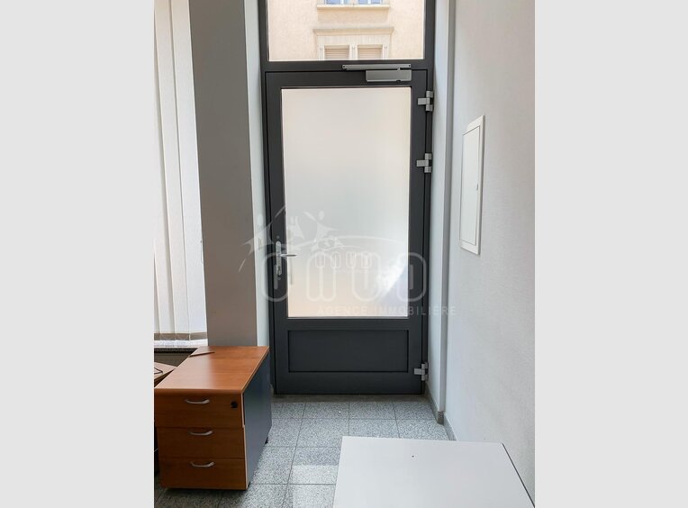 Bureau à louer à Esch-sur-Alzette - Réf. 5927441