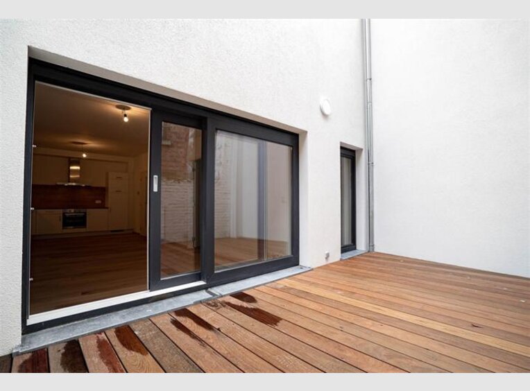 Apartment block for sale in Namur (BE) - Ref. 6705441