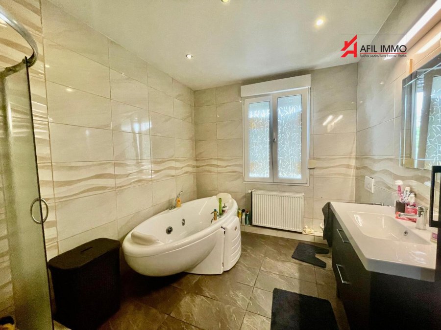 Maison mitoyenne à vendre 4 chambres à Schifflange