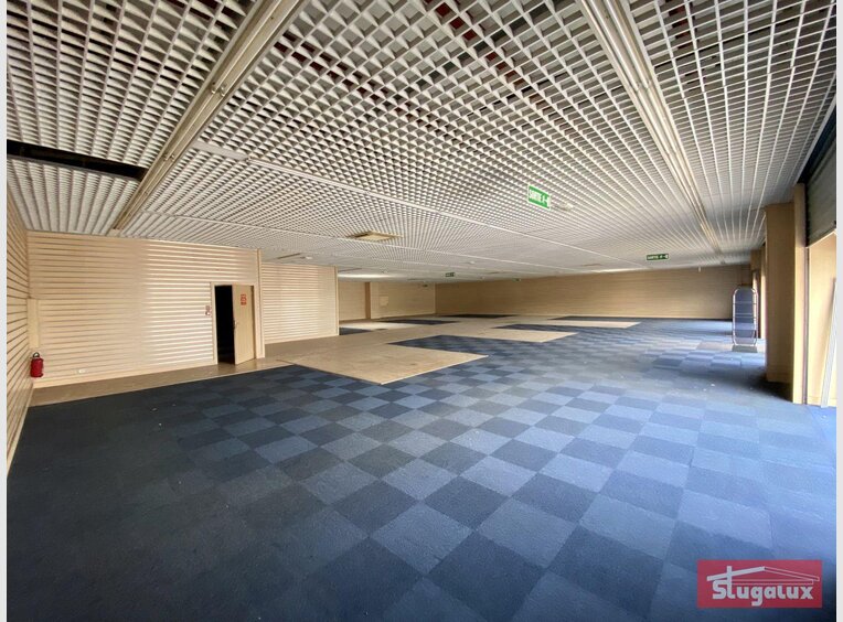 Local commercial à louer à Foetz (LU) - Réf. 7334689