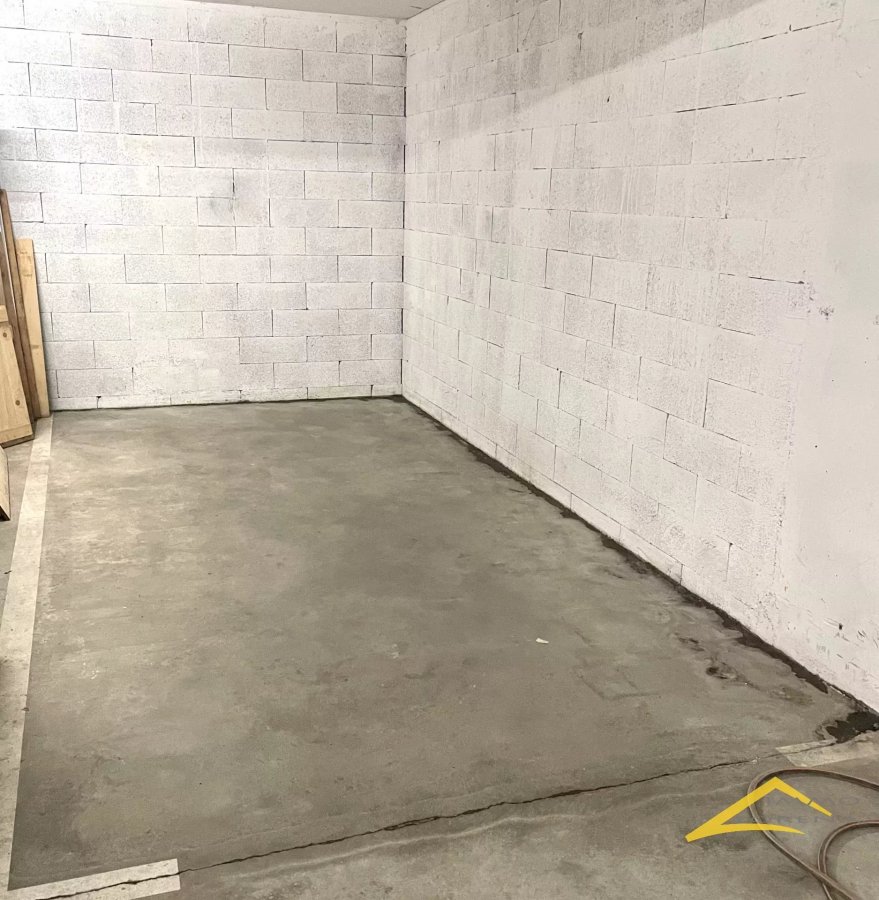 Garage - Parking