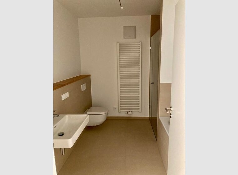 Apartment for sale 4 rooms in Hannover (DE) - Ref. 7251009