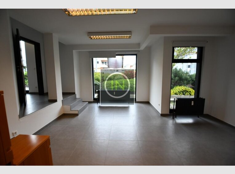 Local commercial à louer à Strassen (LU) - Réf. 6344513