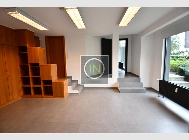 Local commercial à louer à Strassen (LU) - Réf. 6344513