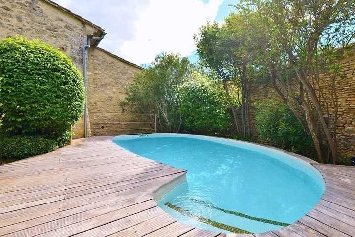 Maison mitoyenne à vendre à Uzès