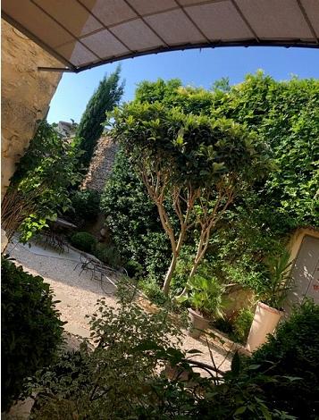 Maison mitoyenne à vendre à Uzès